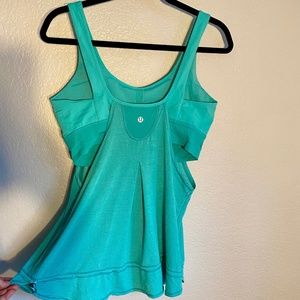 Size 12 Turquoise Lulu Tank